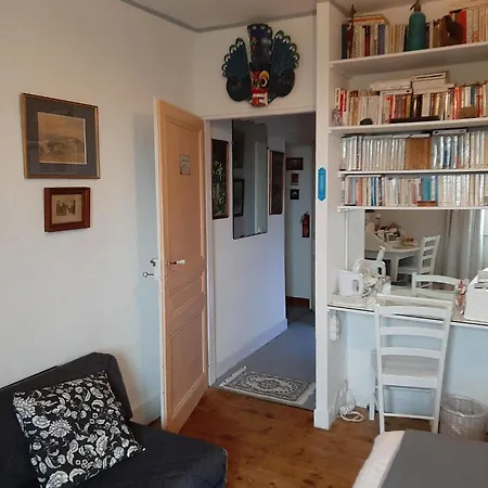 La Pie Qui Chante Bed & Breakfast